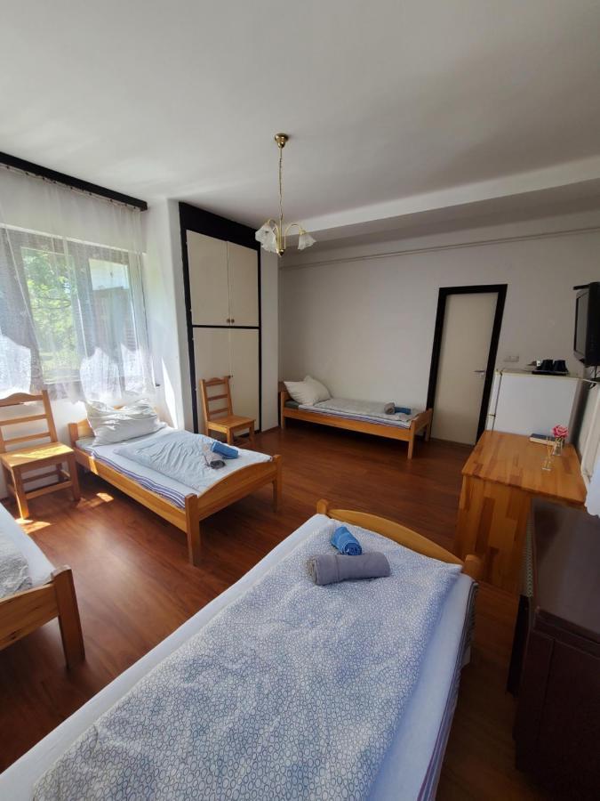 Bed and Breakfast Liget Ueduelo Шіофок Екстер'єр фото