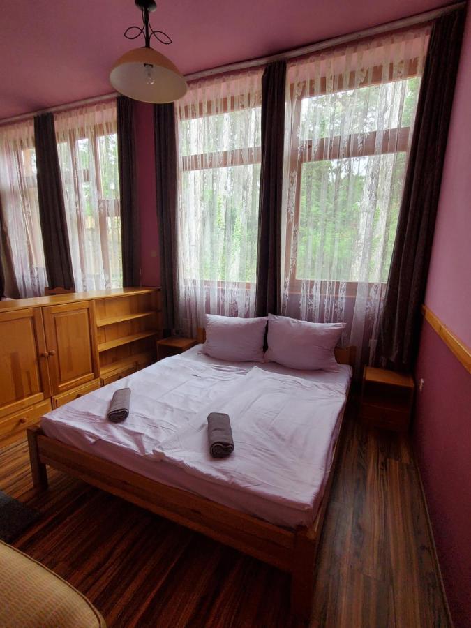 Bed and Breakfast Liget Ueduelo Шіофок Екстер'єр фото