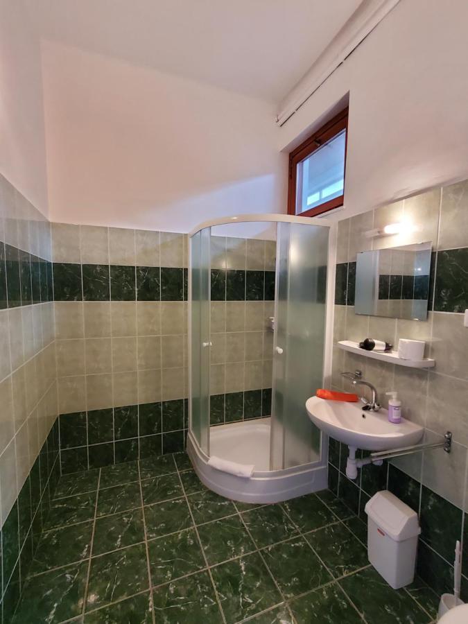 Bed and Breakfast Liget Ueduelo Шіофок Екстер'єр фото