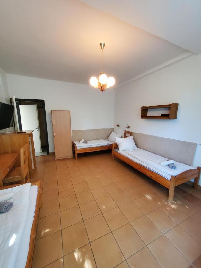 Bed and Breakfast Liget Ueduelo Шіофок Екстер'єр фото